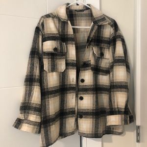 Black/White Plaid Shacket!